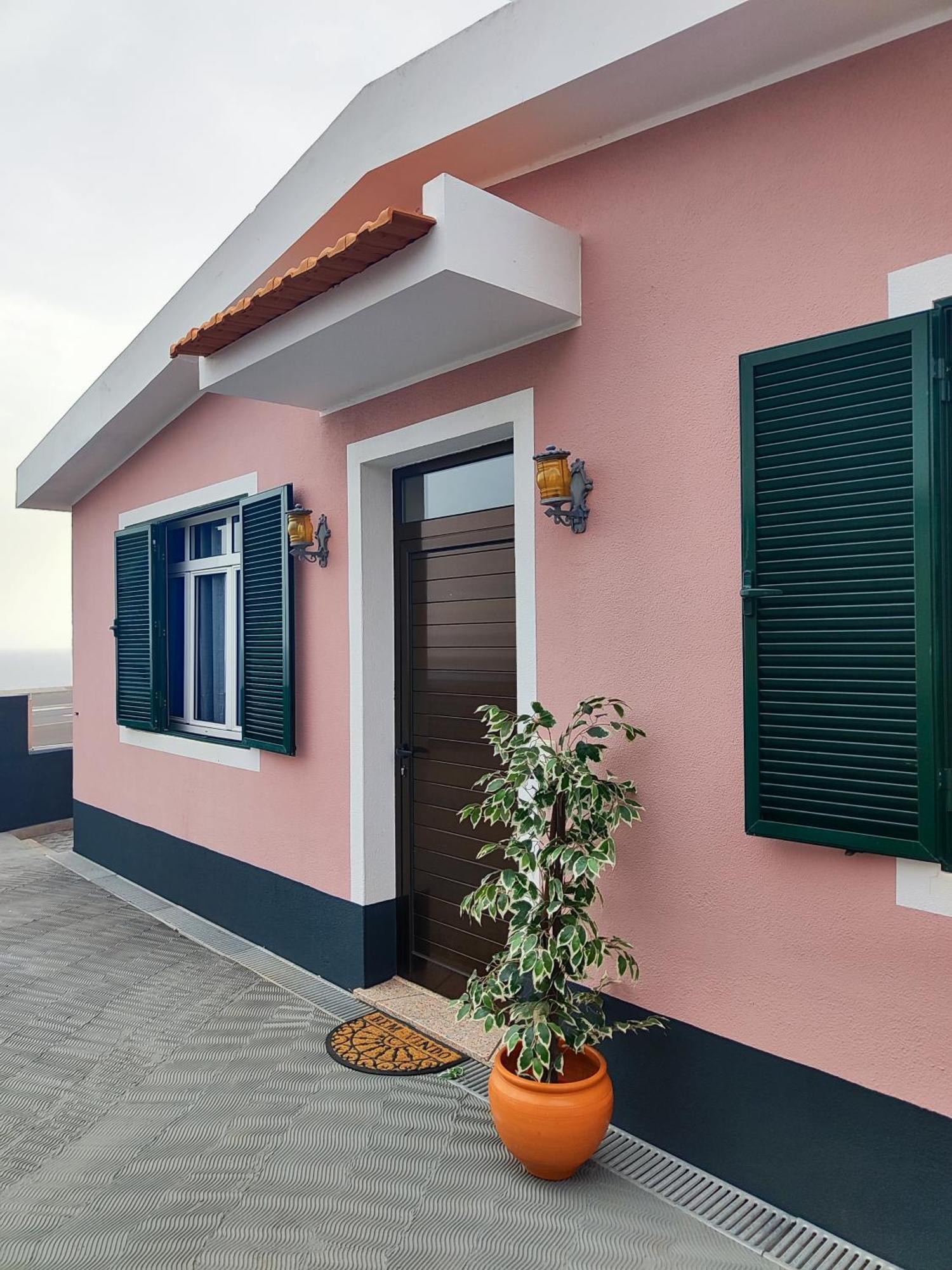 Gateone Al Airport View House Villa Machico  Kültér fotó